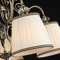 Потолочная люстра Maytoni Vintage ARM420-05-R 1