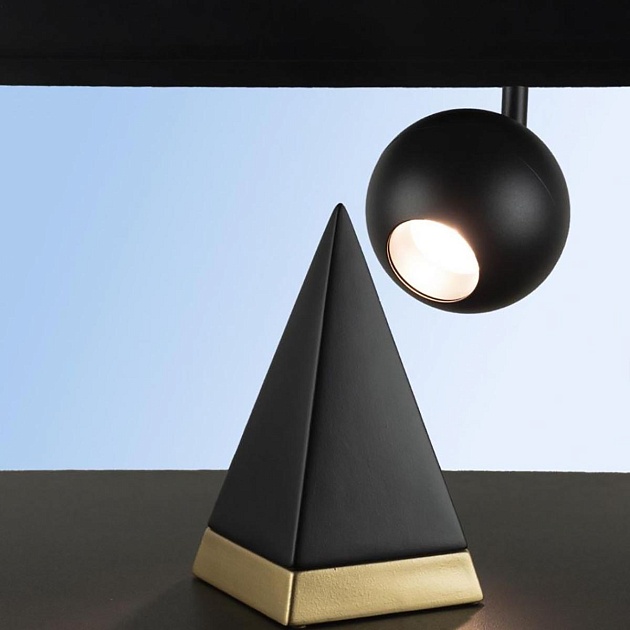 Трековый светодиодный светильник для магнитного шинопровода LOFT IT Tech T024-12 изображение 2 Трековый светодиодный светильник для магнитного шинопровода LOFT IT Tech T024-12 Фото № 2
