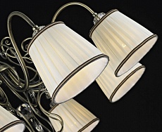 Подвесная люстра Maytoni Vintage ARM420-08-R 3